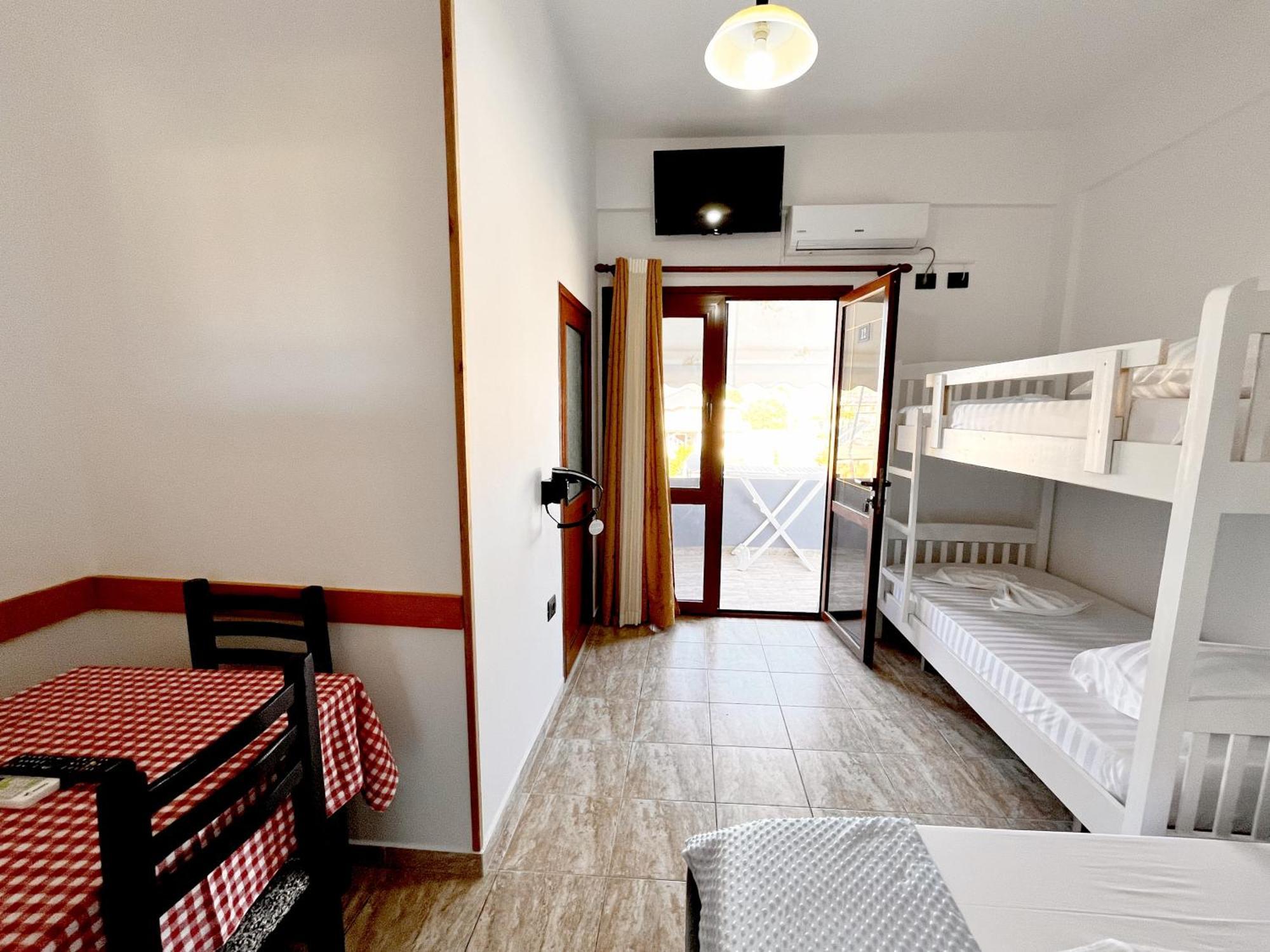 Vila Kam Vlorë Exterior foto
