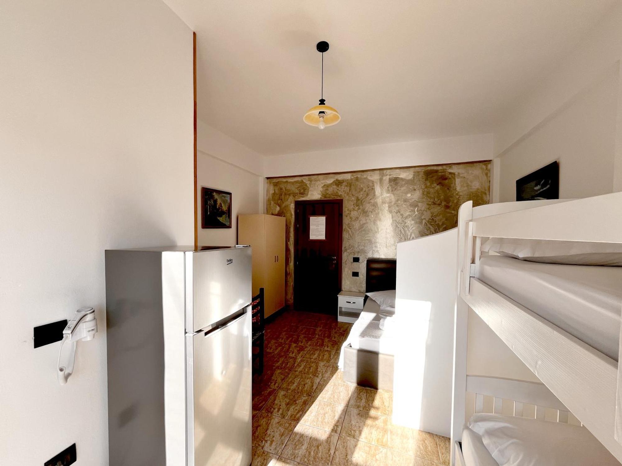 Vila Kam Vlorë Exterior foto