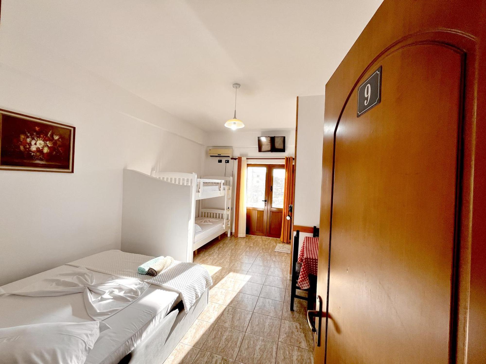 Vila Kam Vlorë Exterior foto